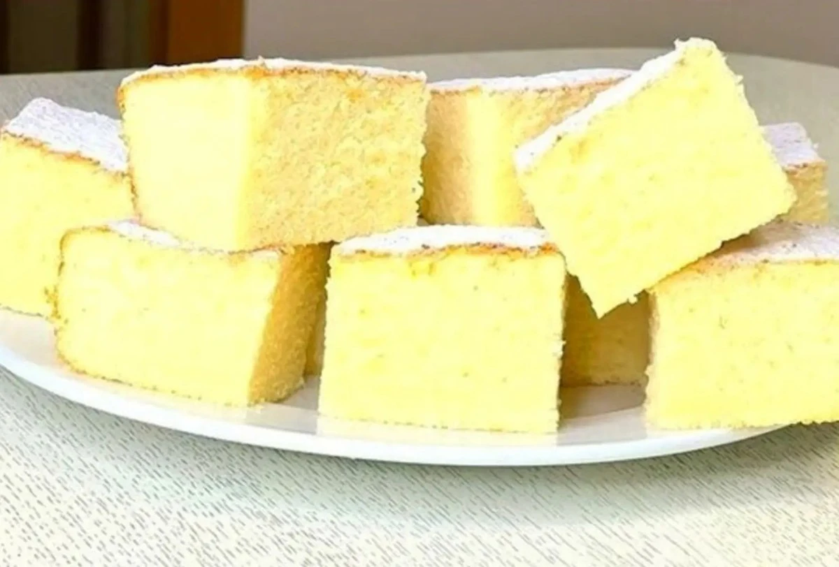 Teplý mléčný koláč zmizí dřív, než vychladne: Recept, který musíte vyzkoušet