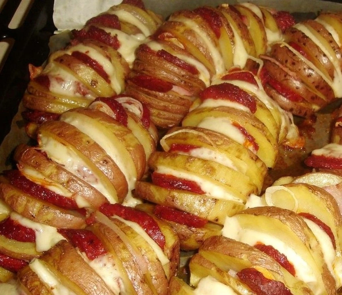 Recept na plněné brambory, ze kterého budou všichni chtít přidat