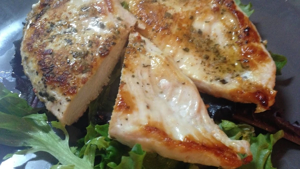 Proč vaše kuřecí prsa skončí na pánvi suchá: Jedna trik a šťáva poteče