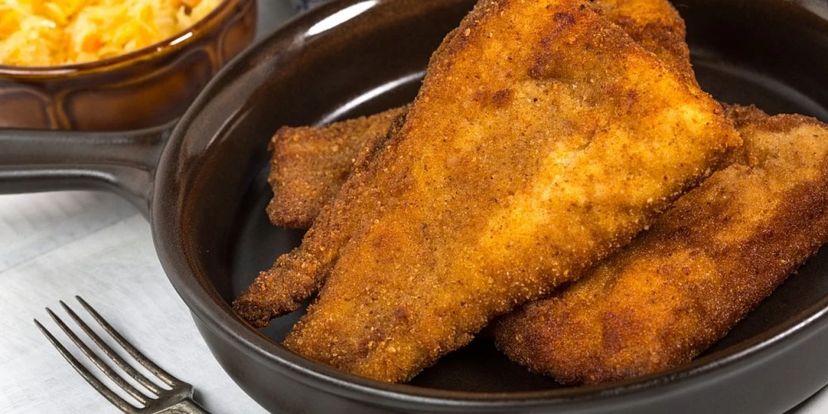 Lžička mouky změní vaše smažení ryb: Geheim, jak na křupavou kůrku bez připečení - image 1