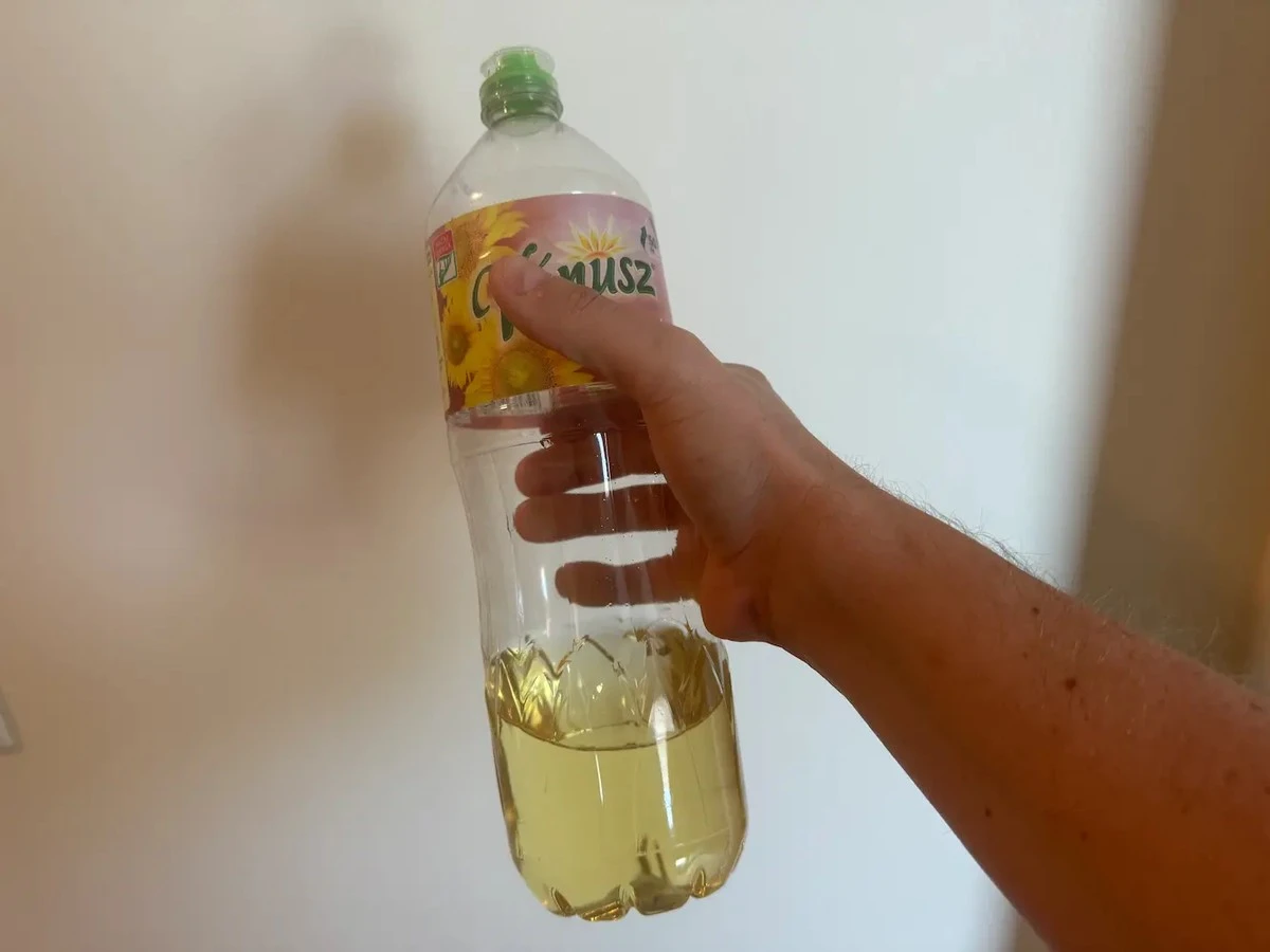 Nepouštějte použitý kuchyňský olej do odpadu: proměňte ho v cenné domácí zdroje