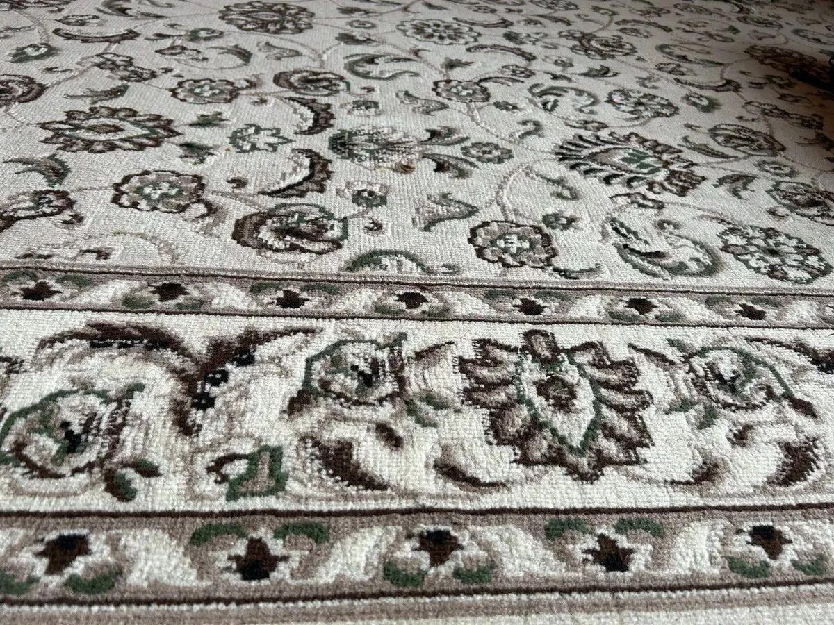 Proč profesionálové tajně drží tablety do myčky v koši