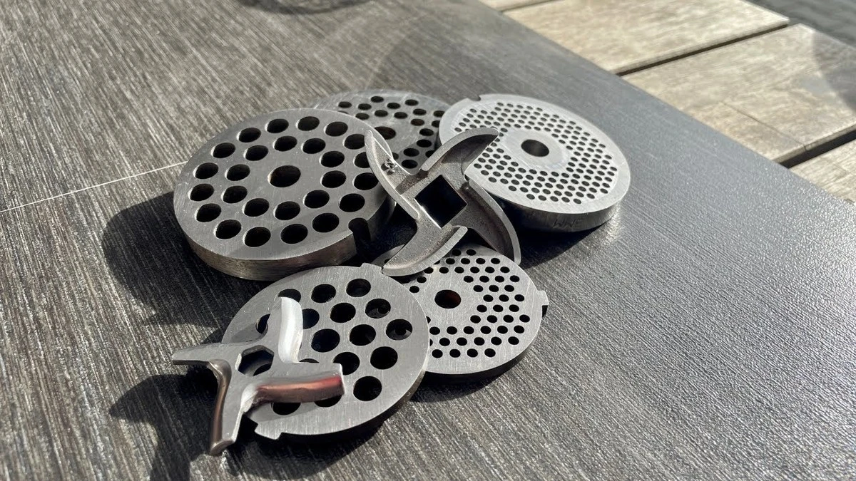 nuzmlynkunamaso-extra-1.webp Nůž mlýnku na maso opět jako nový: rychlý a levný způsob ostření bez profesionála - image 1