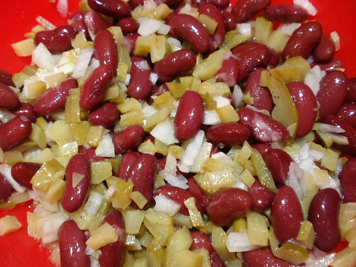 Proč zkušení zahrádkáři sázejí fazole spolu s okurkami: skrytý trik pro bohatou úrodu - image 1