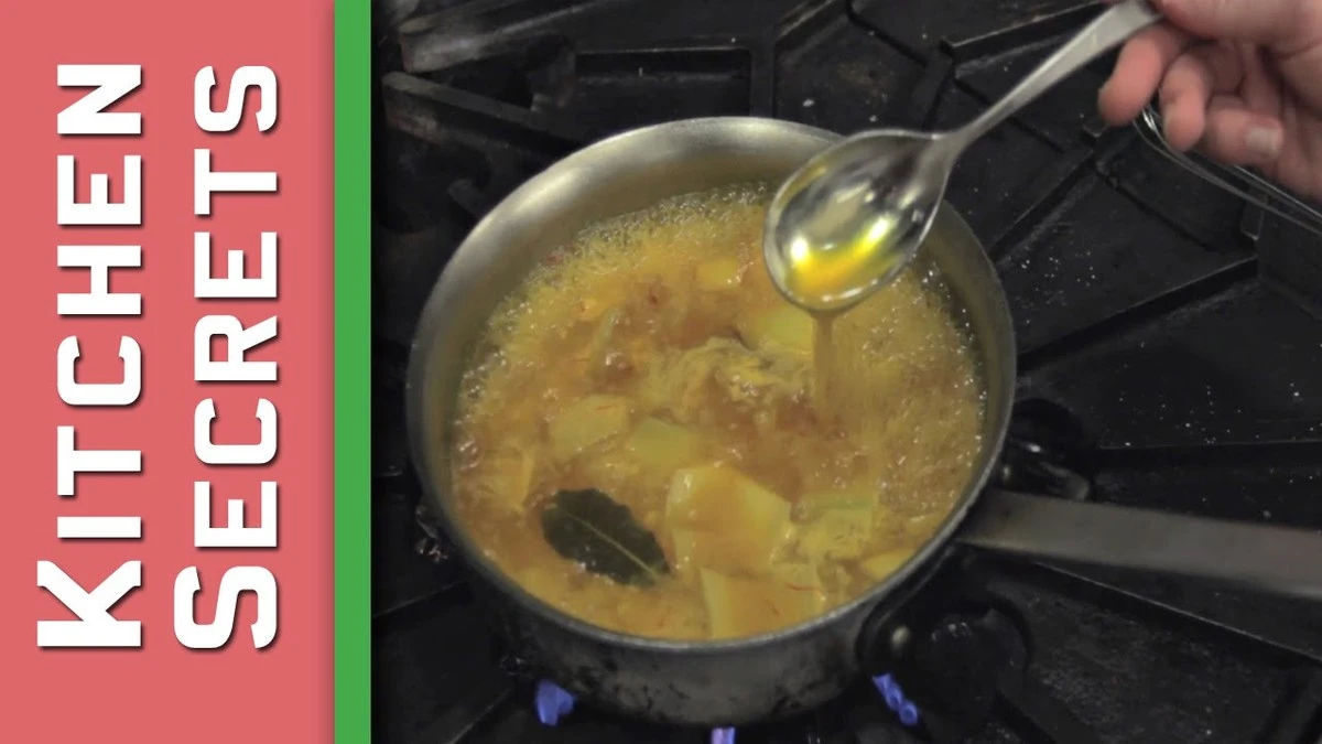 uzzadnehrudkyvo-extra-1.webp Už žádné hrudky v omáčce: 5 triků šéfkuchařů pro dokonalou konzistenci - image 1