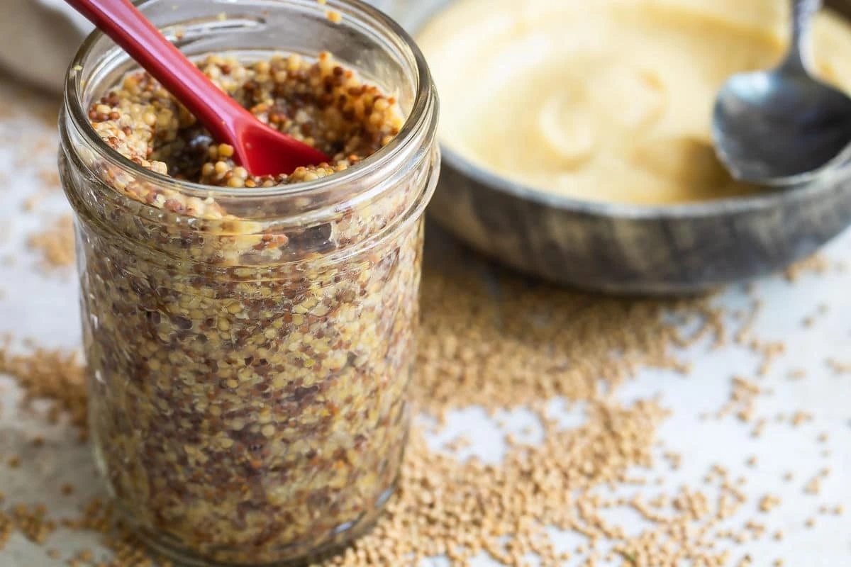 Domácí hořčice bez chemie: Tajemství ostré pochoutky, na kterou nezapomenete - image 1