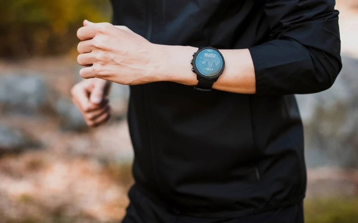 Které chytré hodinky obstojí v divočině: 5 nezničitelných společníků pro dobrodruhy