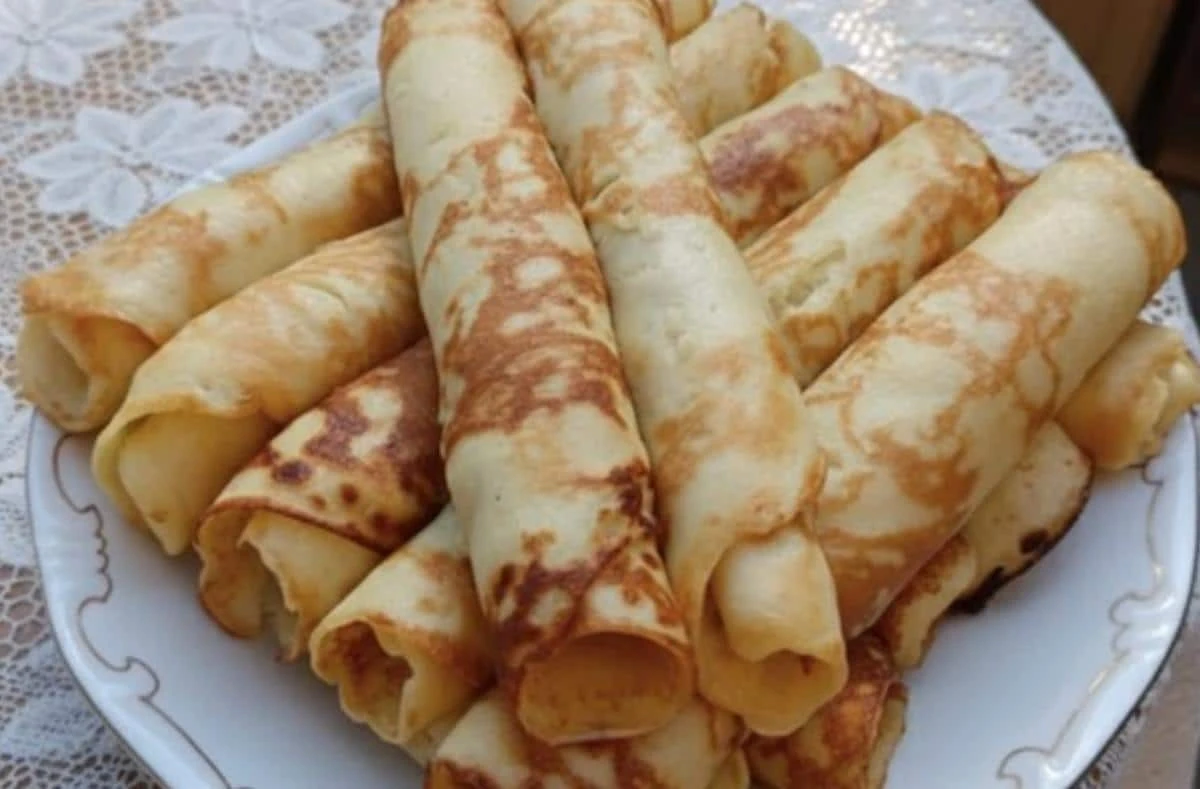 Proč zkušené kuchařky nahrazují mléko něčím jiným: Tajemství neuvěřitelně nadýchaných palačinek