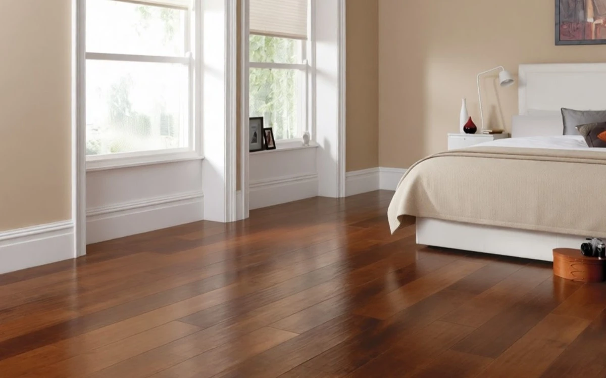Zbavte se skřípání laminátové podlahy už dnes: Tichý domov během hodiny!