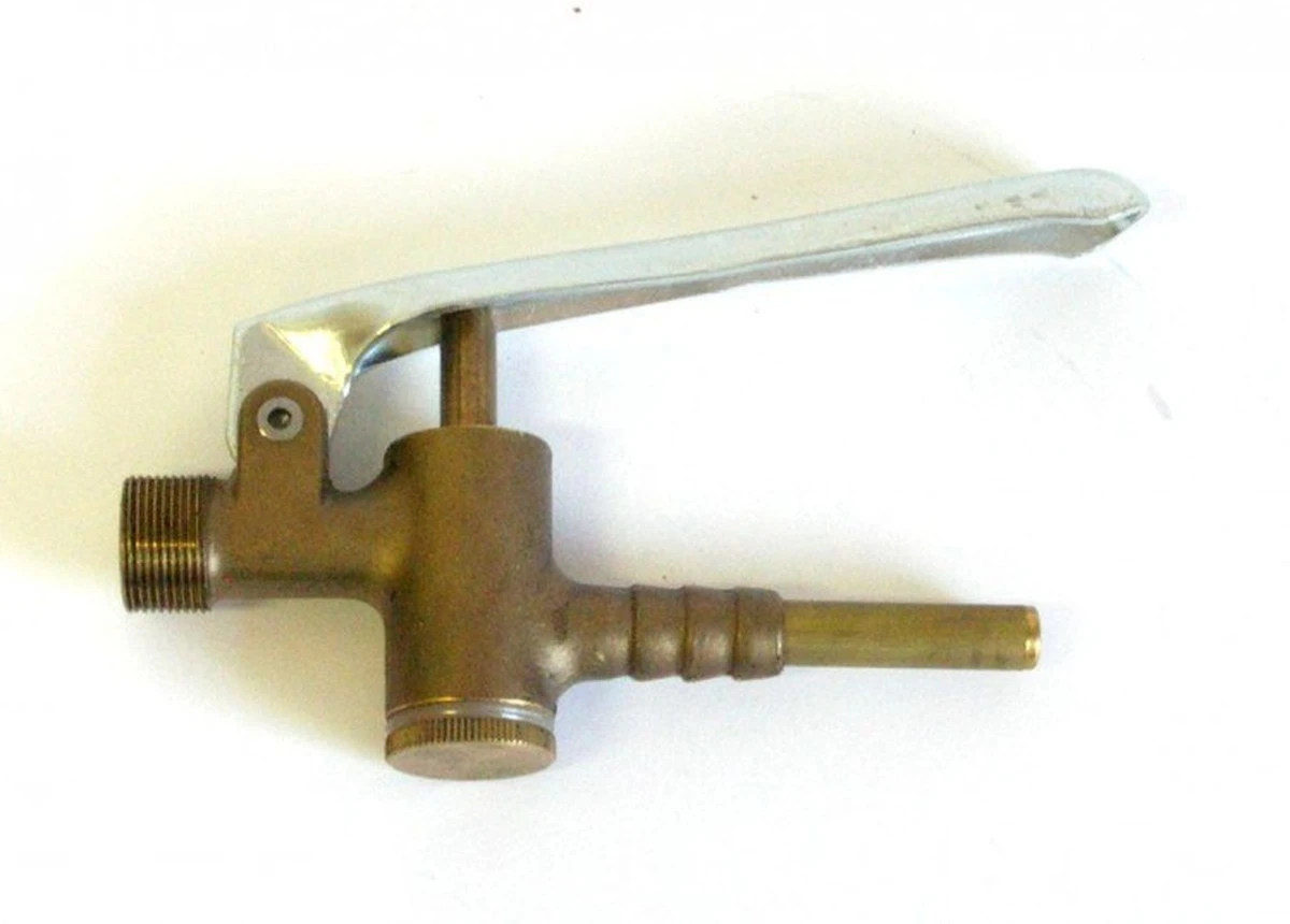 Jak odblokovat zaseklý pákový ventil za 15 minut: Metoda bez kladiva a svépomocí - image 1