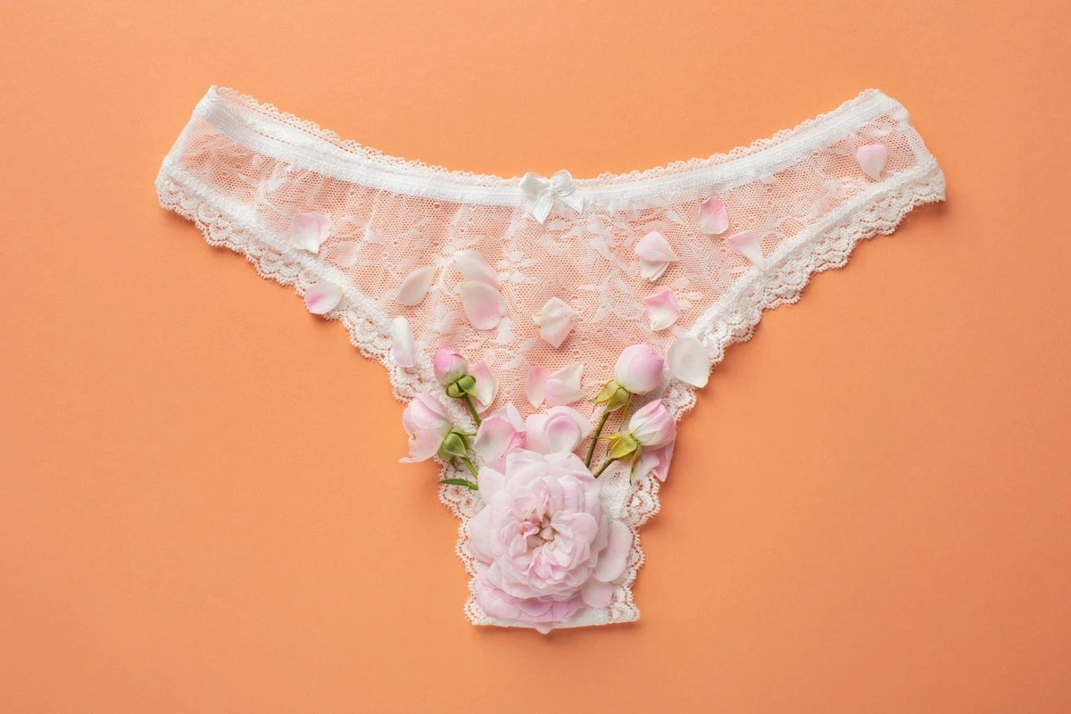 Proč má spodní prádlo malý klín? Zjistěte jeho skutečný účel