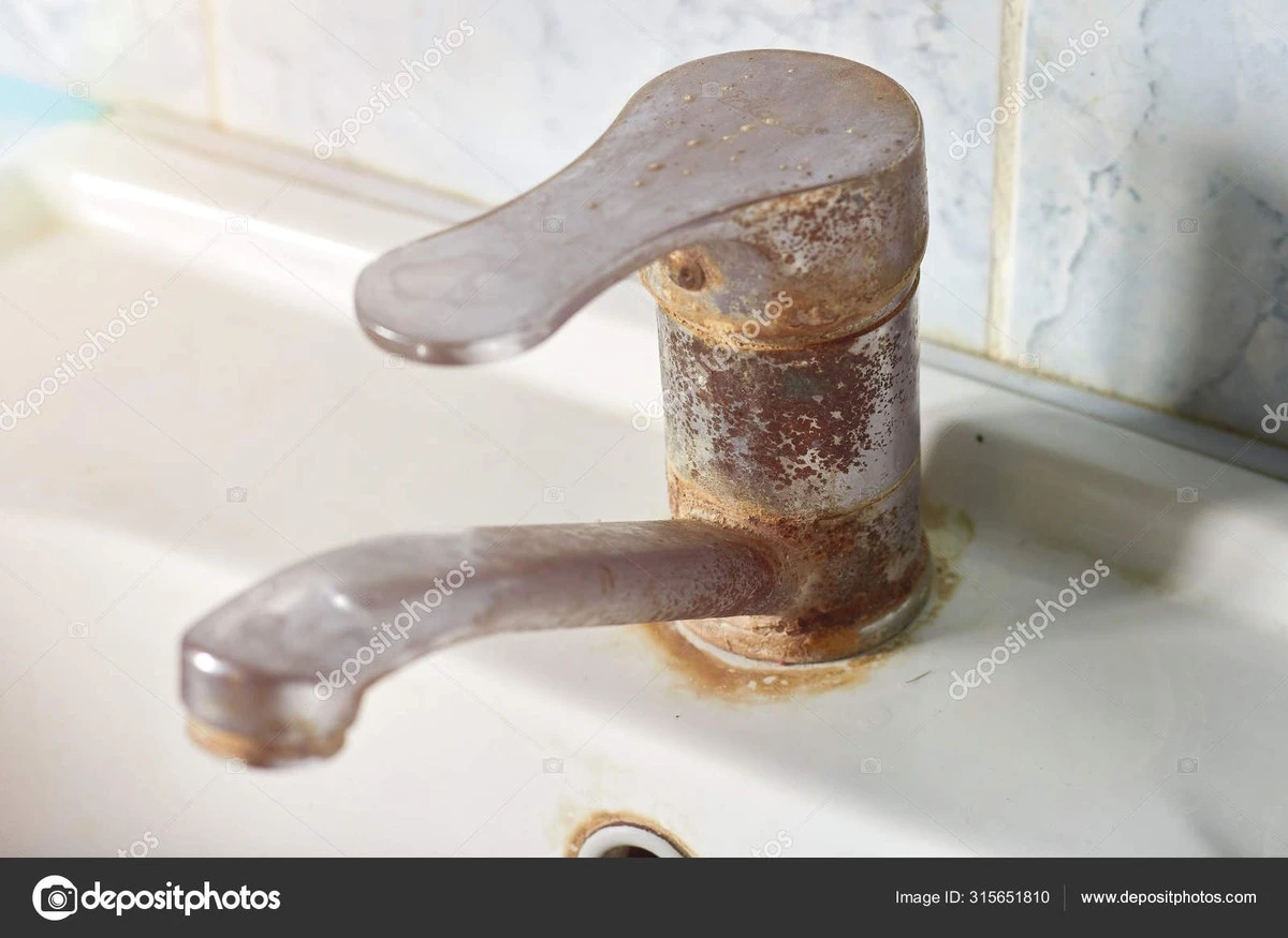 Zrezivělý kohoutek povolí do 3 minut: tři osvědčené metody bez nákladů a pomoci instalatéra - image 1