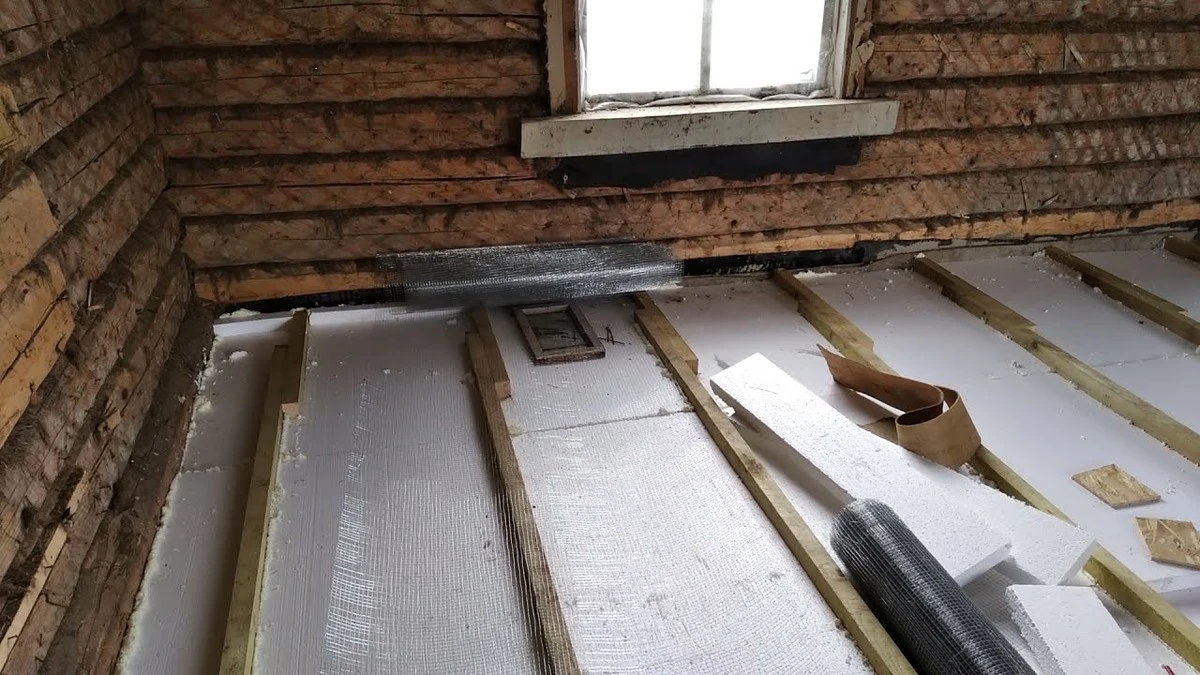 Tři dny měření a mám jasno: podlahu jsem zateplil bez jediné trubky či drátu