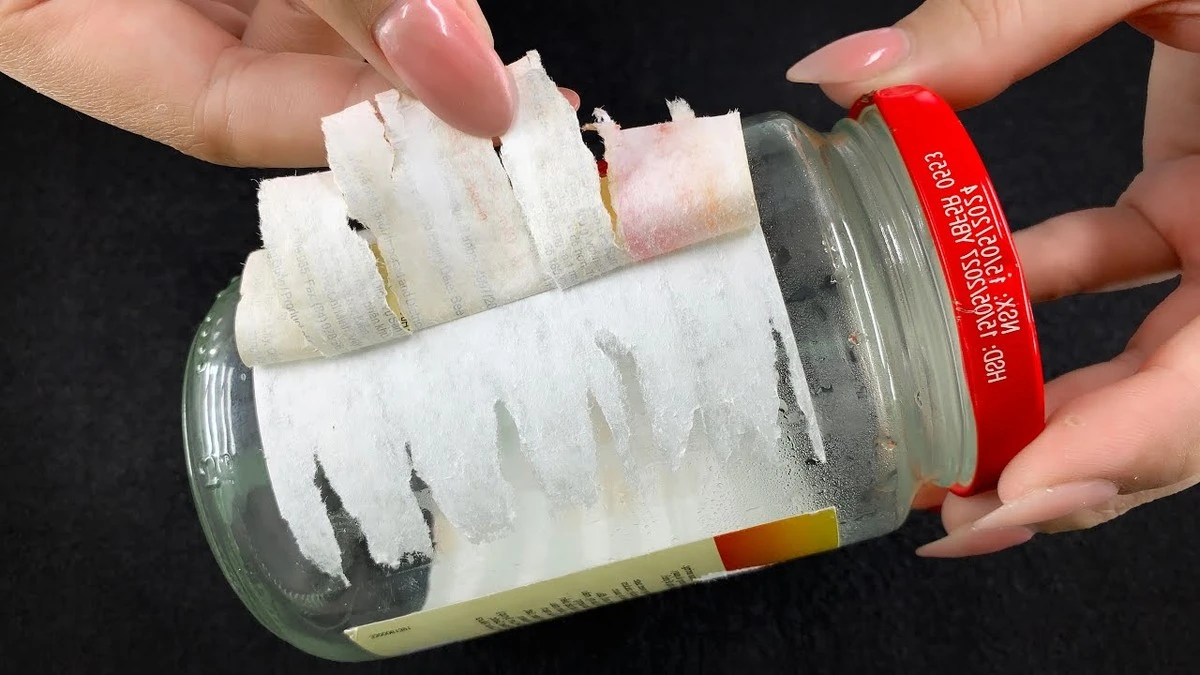 Следы от скотча исчезнут без следа: рабочие методы очистки поверхностей - image 1