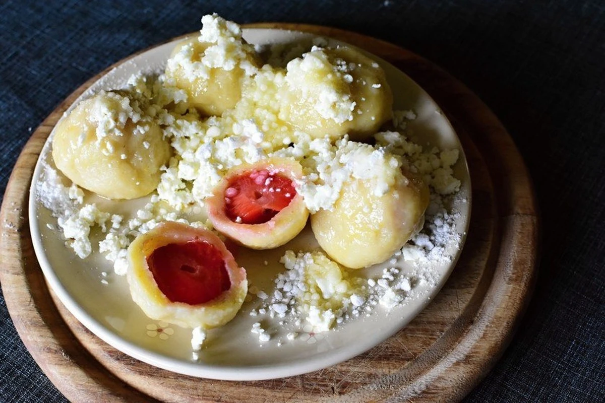 horkavodajeklic-extra-1.webp Horká voda je klíčem: Tajemství dokonalého a tenkého těsta na knedlíky - image 1