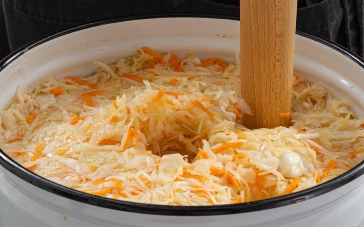 5 tajemství, jak naložit zelí, aby bylo křupavé a nehořké