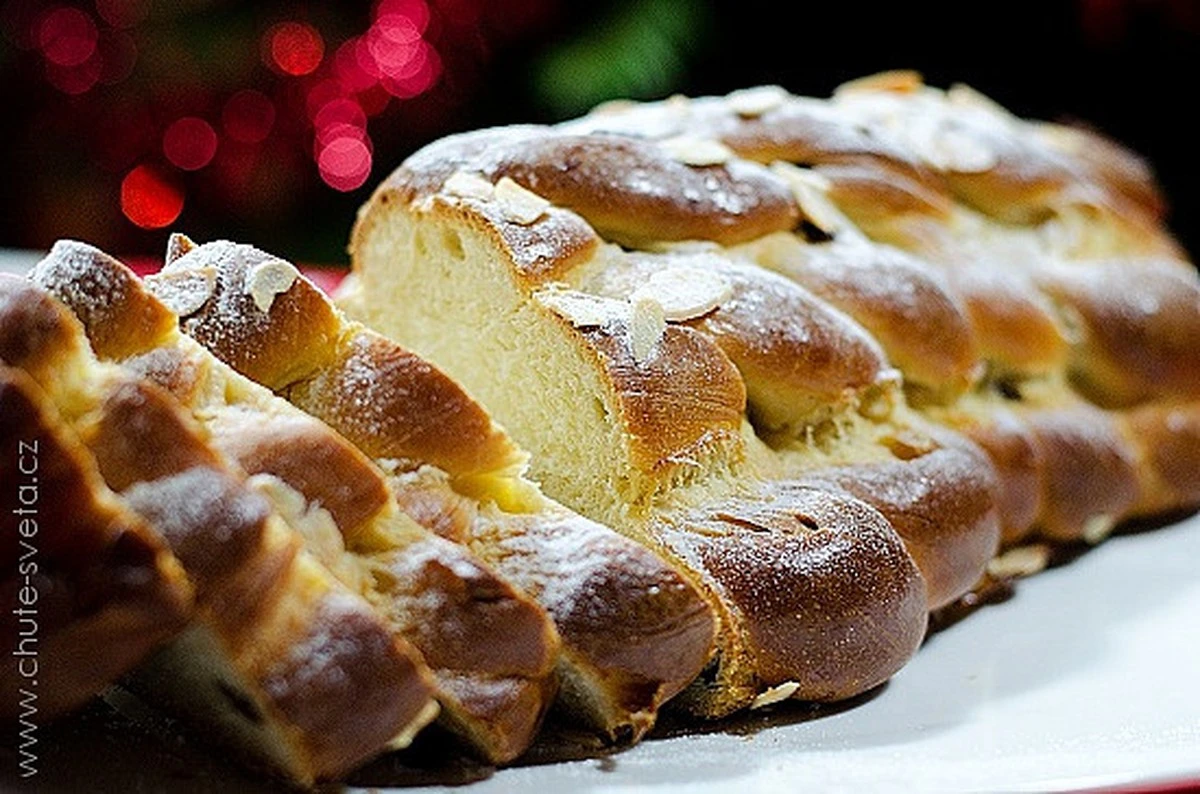 nekonecnenadych-extra-1.webp Nekonečně nadýchané vánočky: recept, který si zamilujete - image 1