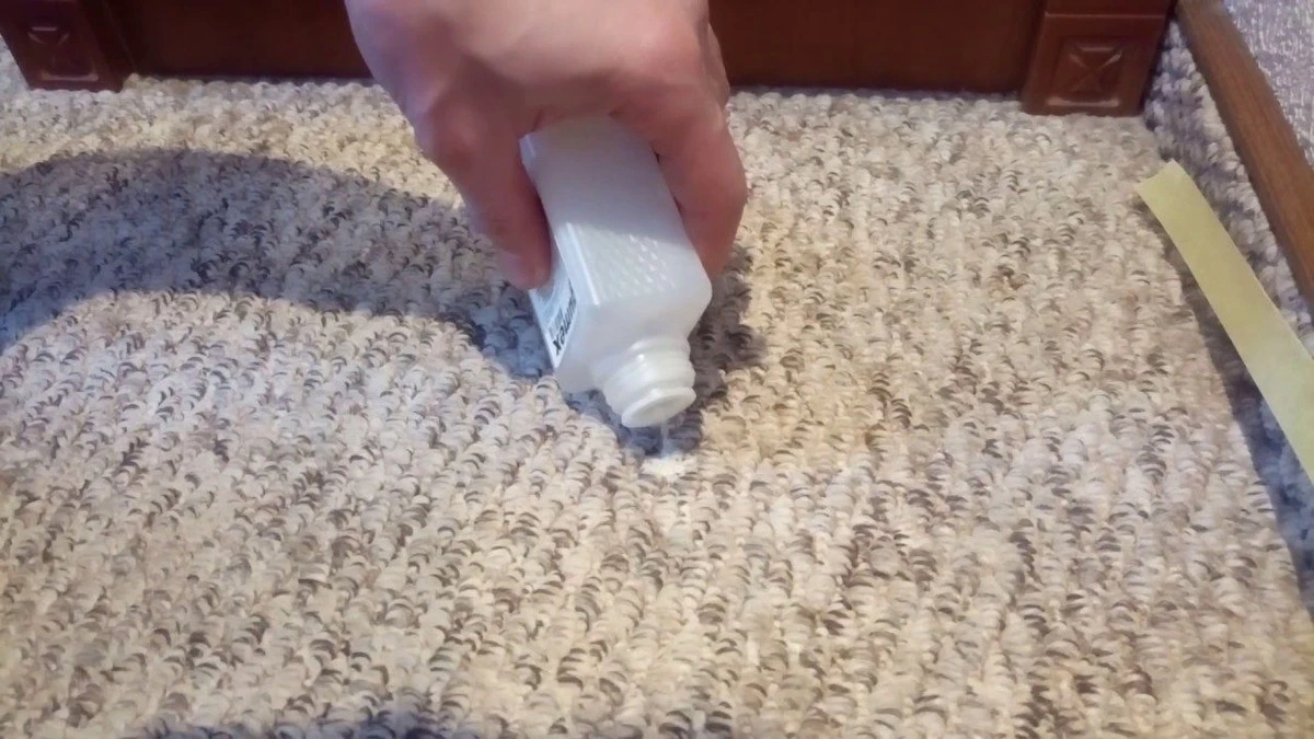 Jak odstranit žvýkačku z koberce během sekundy