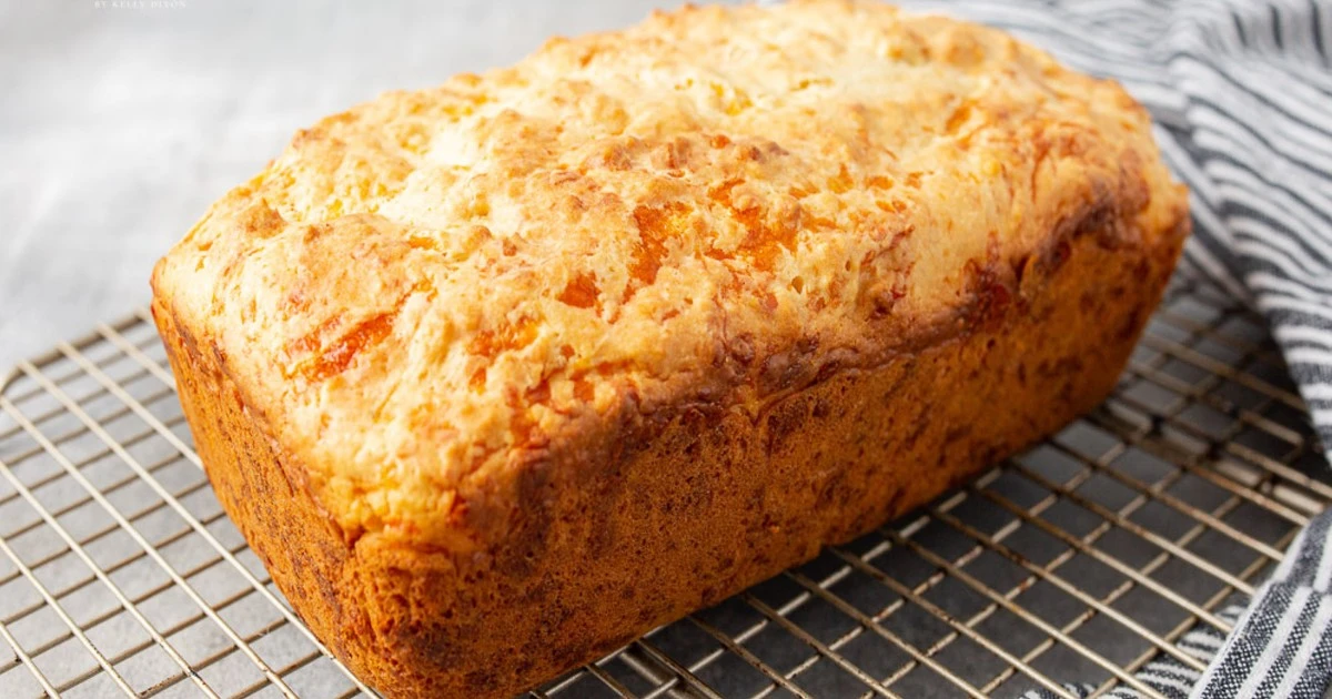 zapomentenakynu-extra-1.webp Zapomeňte na kynutí: upečte si za půl hodiny křupavý sýrový chléb - image 1