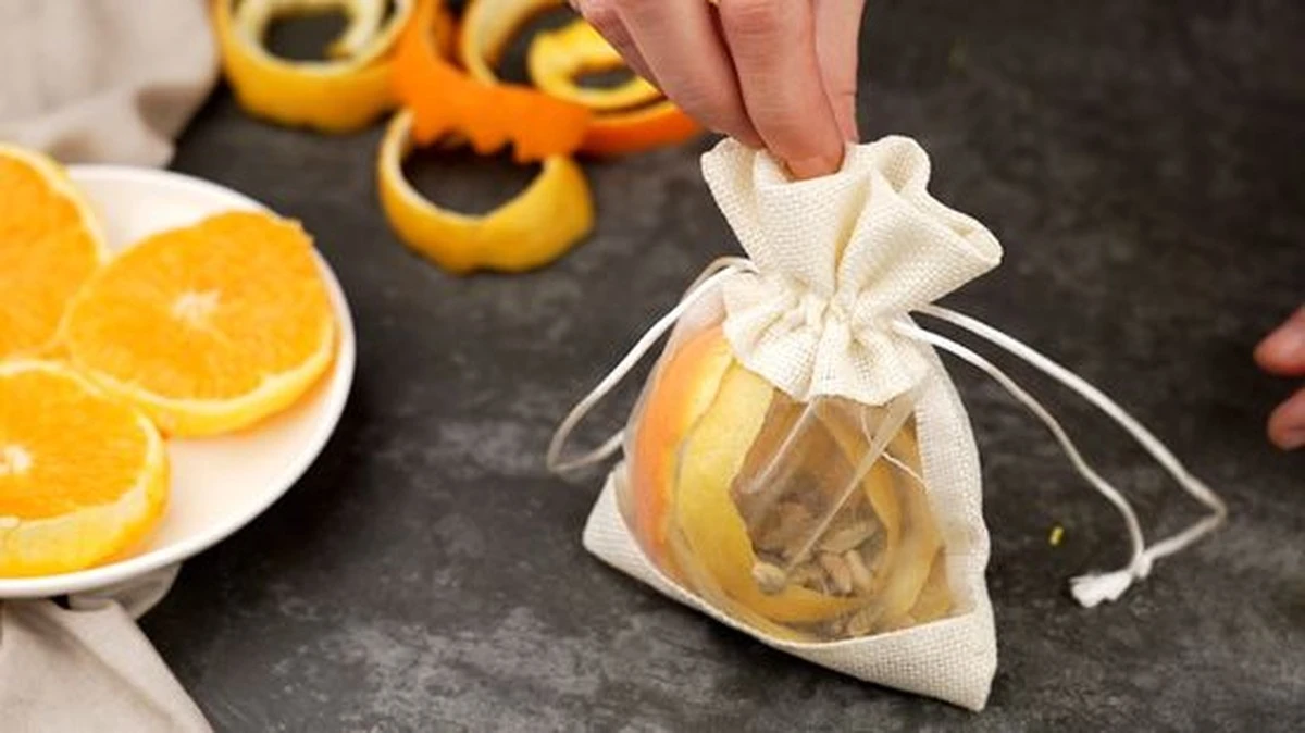 Pryč s chemickými osvěžovači: Cydrovou kůru z limetek proměnila v domácí zázrak, který provoní skříň na 2 měsíce - image 1