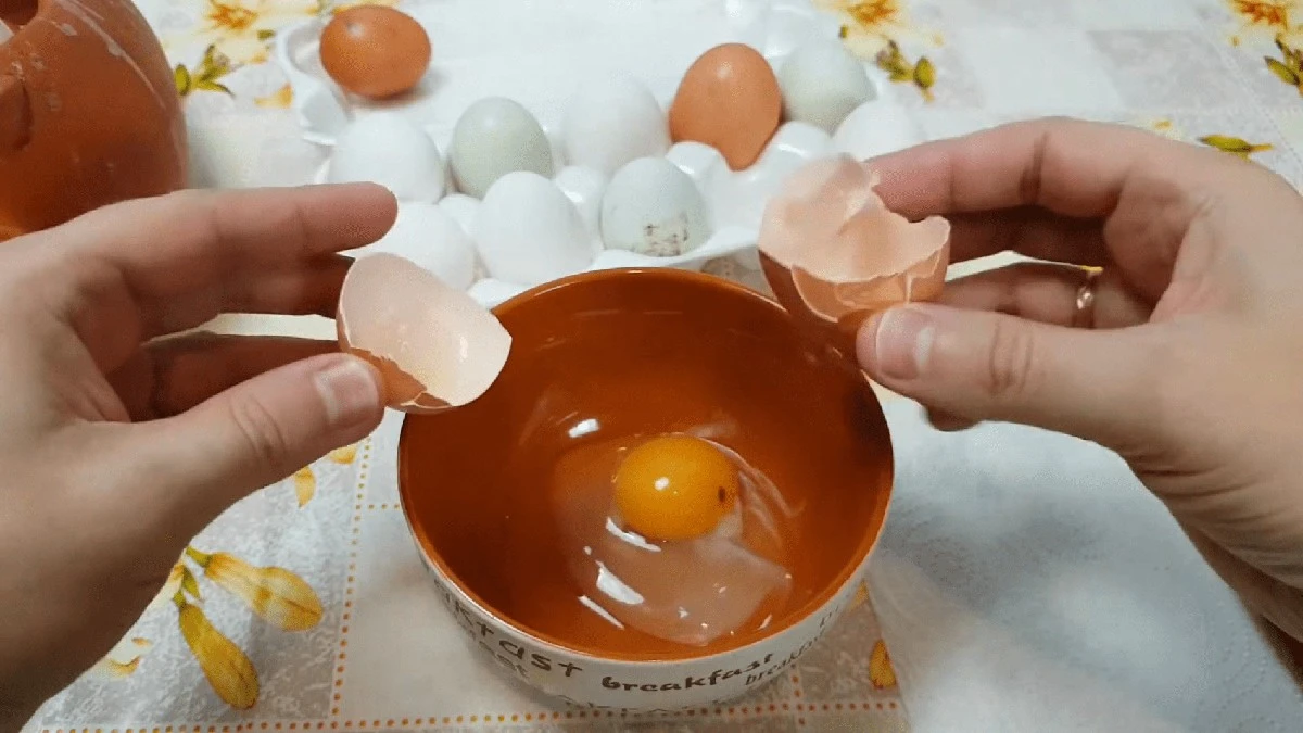 Kalný bílek? Vědci odhalili, proč je to znak čerstvosti a jak ušetříte