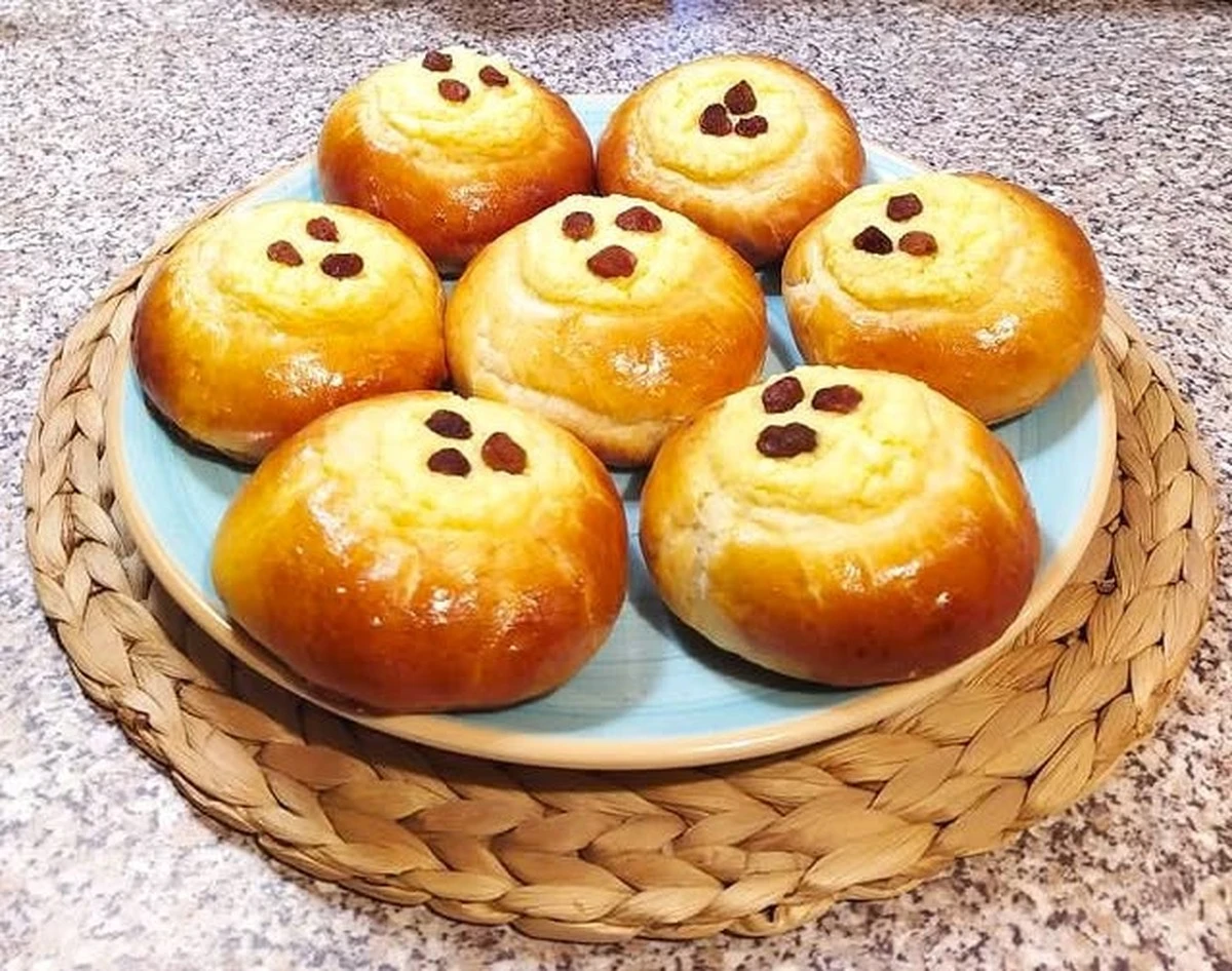 Skvělý koláč z dětství: Recept na tvarohové "oko", které dnes boduje