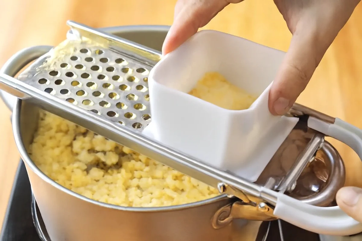 Proč se nokedli lepí a jak je připravit jako od babičky