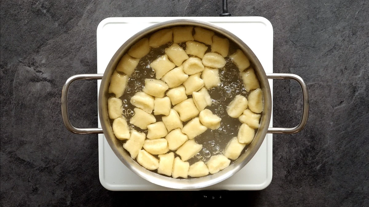 procvasedomacin-extra-1.webp Proč vaše domácí noky nikdy nejsou jako od babičky? Tajemství tkví v jedné snadné věci - image 1