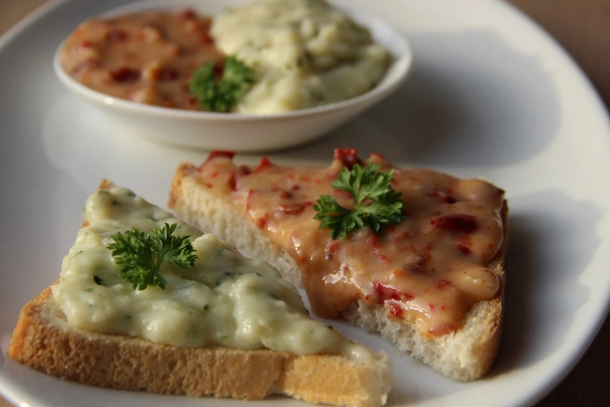 Sýrové placičky, které překvapí: Nečekaný trik jen ze tří surovin - image 1