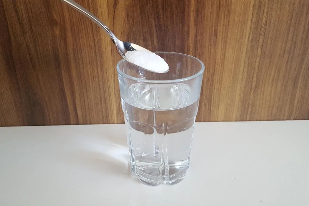 Proč zkušené hospodyně dávají misku soli na parapet před zimou - image 1