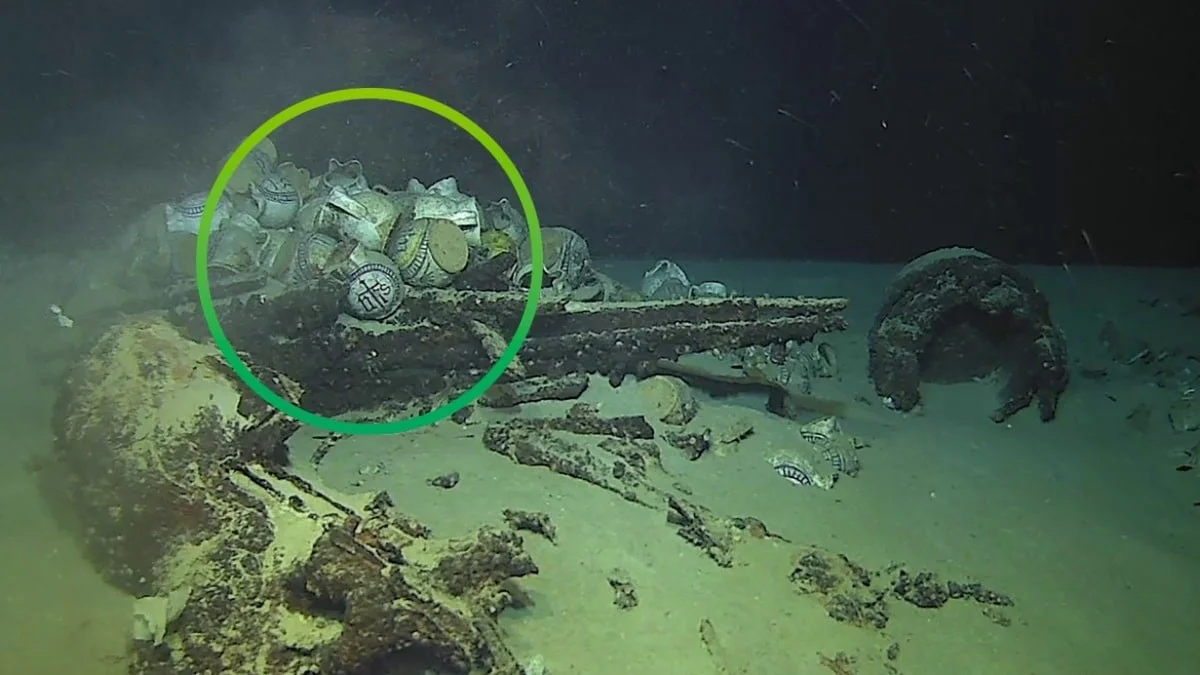 Objev v hloubce 2570 metrů mění historii: Francouzská armáda nalezla renesanční loď