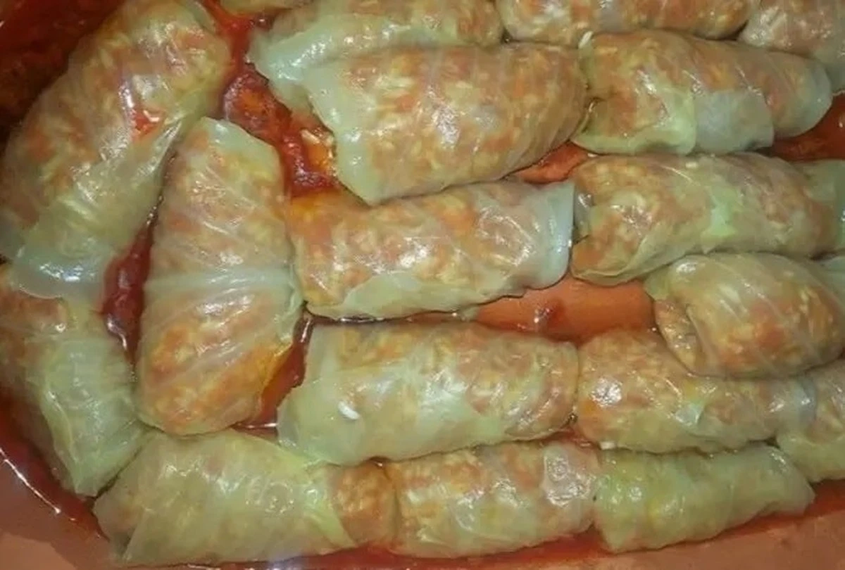Recept na plněné zelí, u kterého si vaše babička bude drbat hlavu: Tohle promění vaše rodinné obědy!