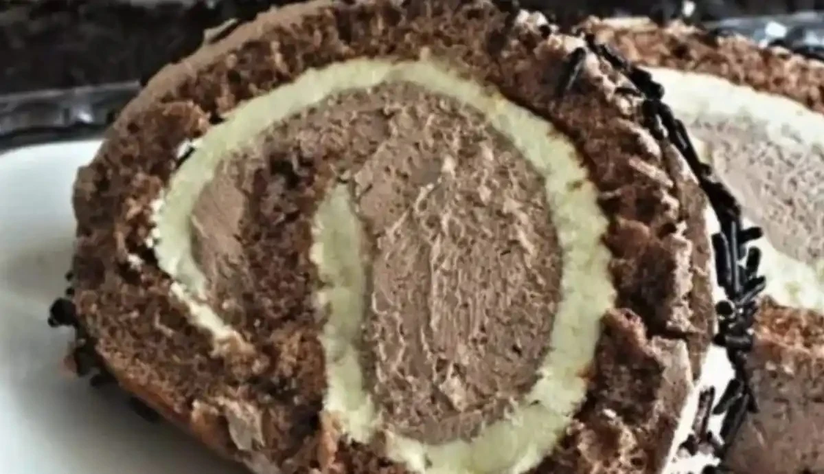 Proč tato čokoládová roláda mizí z talířů jako první
