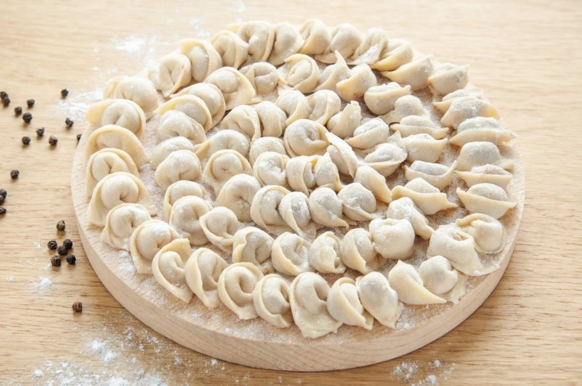 Proč restaurace používají vařící vodu do těsta na knedlíky a jak to změní jeho texturu