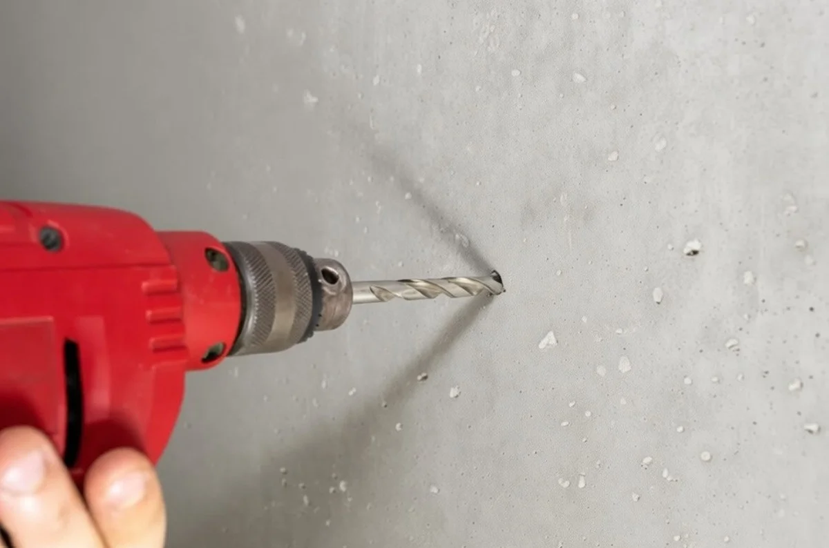 Vrtání do betonu za 3 sekundy: Levný trik, který zná málokdo